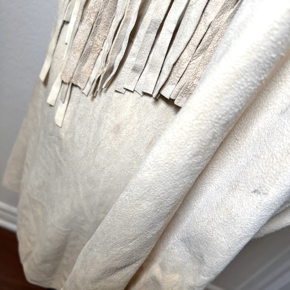 Saks Fifth Ave 100% suede top with fringe- vintage buttery soft amazing luxury - Picture 7 of 17